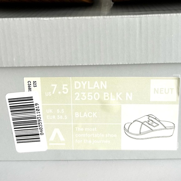 ☀️NEW IN BOX ABEO Solstice Cross Slide
Metatarsal. Size: 7.5 - Picture 13 of 15